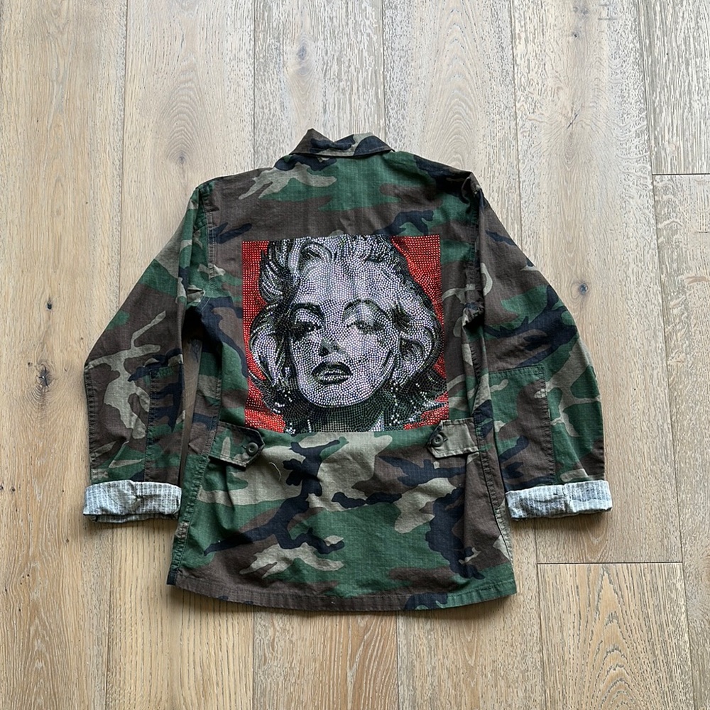 NWOT-HipChik Marilyn Monroe Camo Jacket